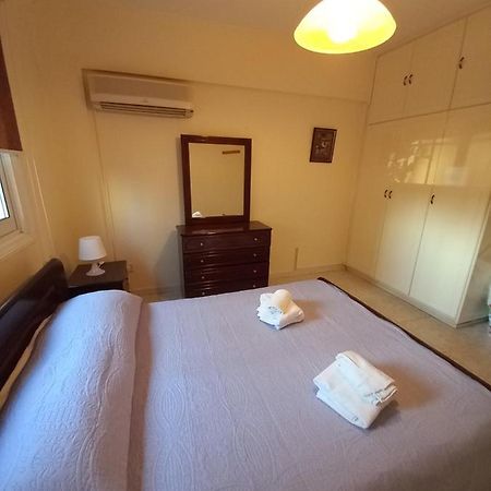 2 Bedroom Apartment Near Finikoudes Larnaca Esterno foto